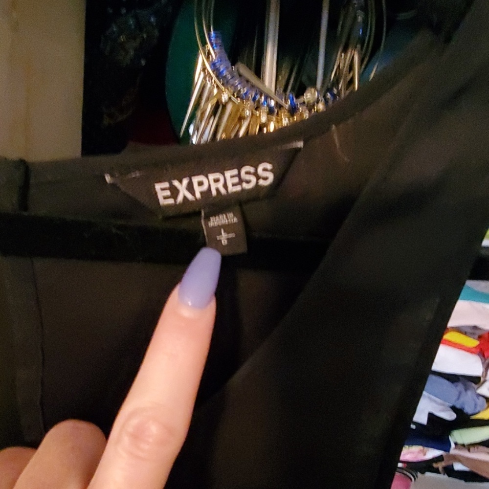 backless black top - Picture 4 of 4